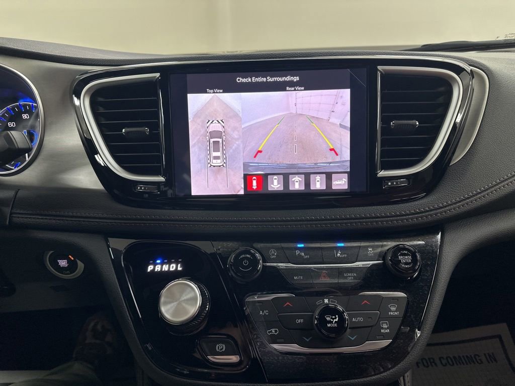 New 2026 Chrysler Pacifica Pinnacle image 39