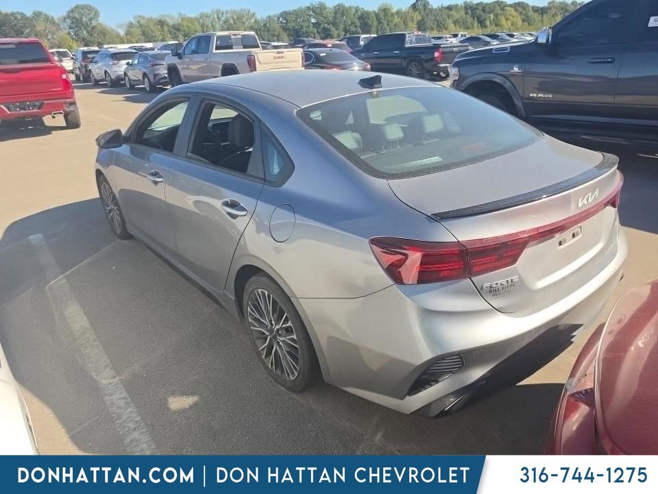 Used 2023 Kia Forte GT-Line FWD image 2