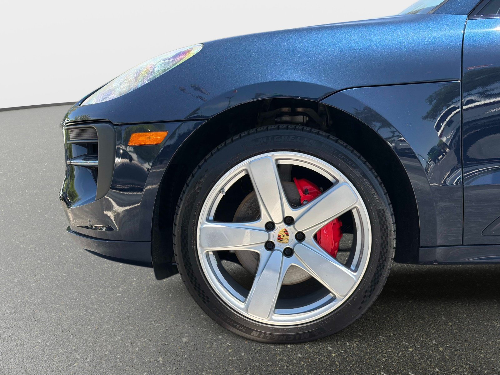 Used 2020 Porsche Macan GTS AWD/4WD image 12