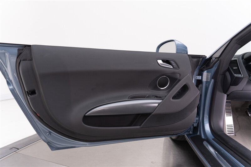Used 2011 Audi R8 V8 AWD/4WD image 76