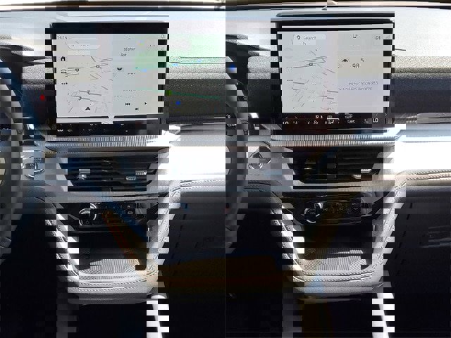 New 2025 Ford Explorer Active w/ Active Comfort Package image 35