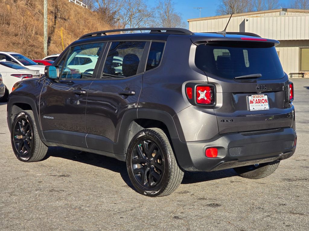 Used 2016 Jeep Renegade Latitude image 16