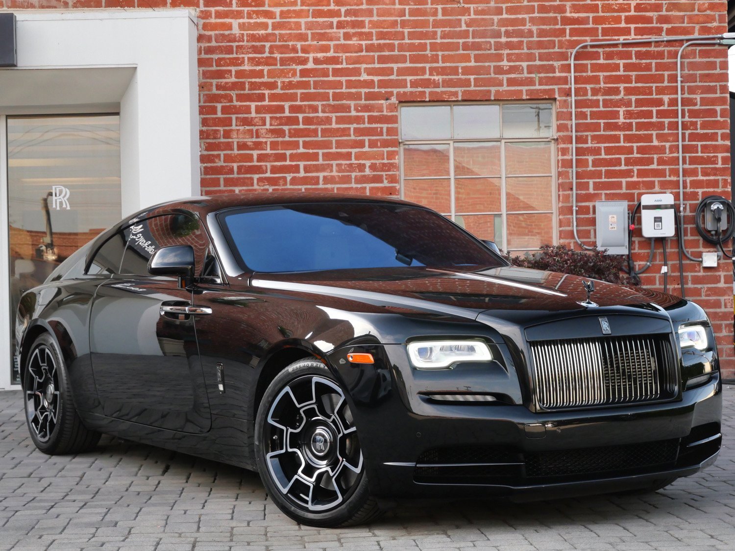 Used 2017 Rolls-Royce Wraith image 20