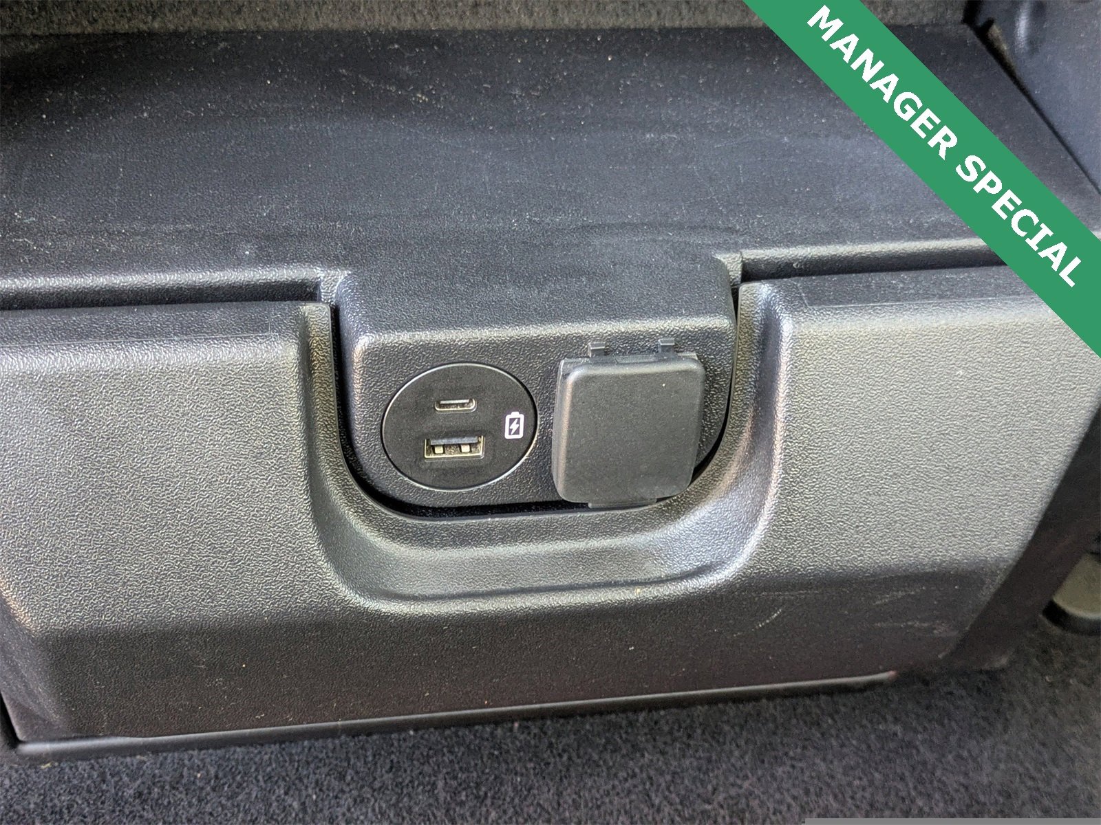 Used 2023 Ford F150 XLT image 14