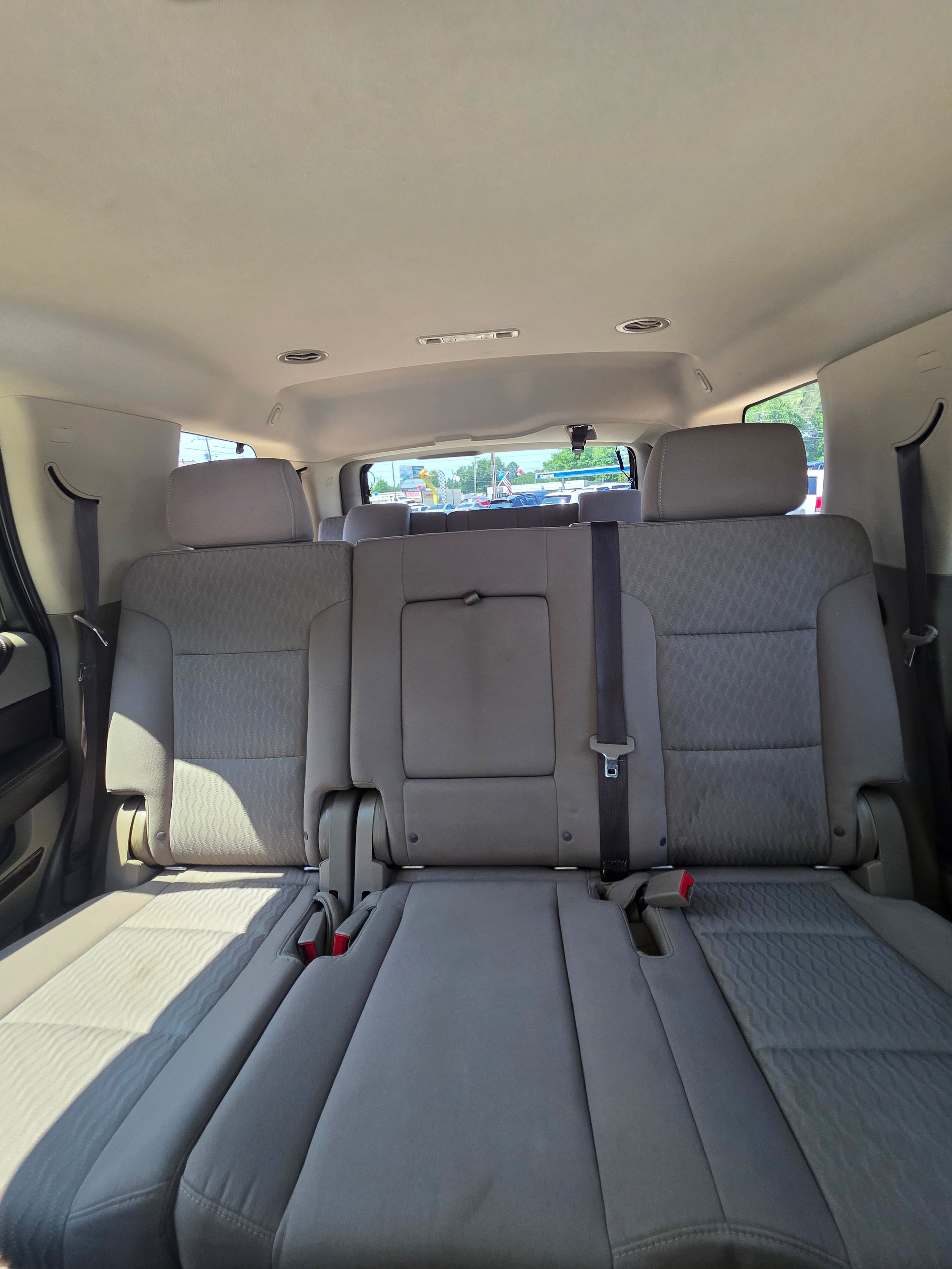 Used 2018 Chevrolet Tahoe LS RWD image 24