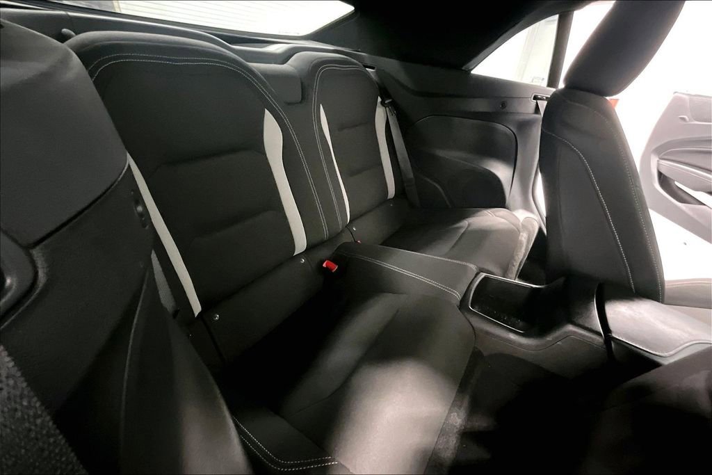 Used 2022 Chevrolet Camaro LT RWD image 23