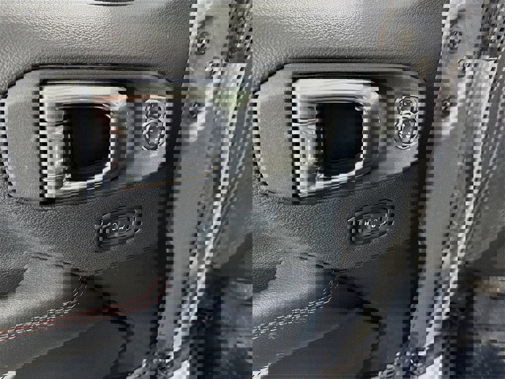 Used 2021 Jeep Gladiator Rubicon image 9