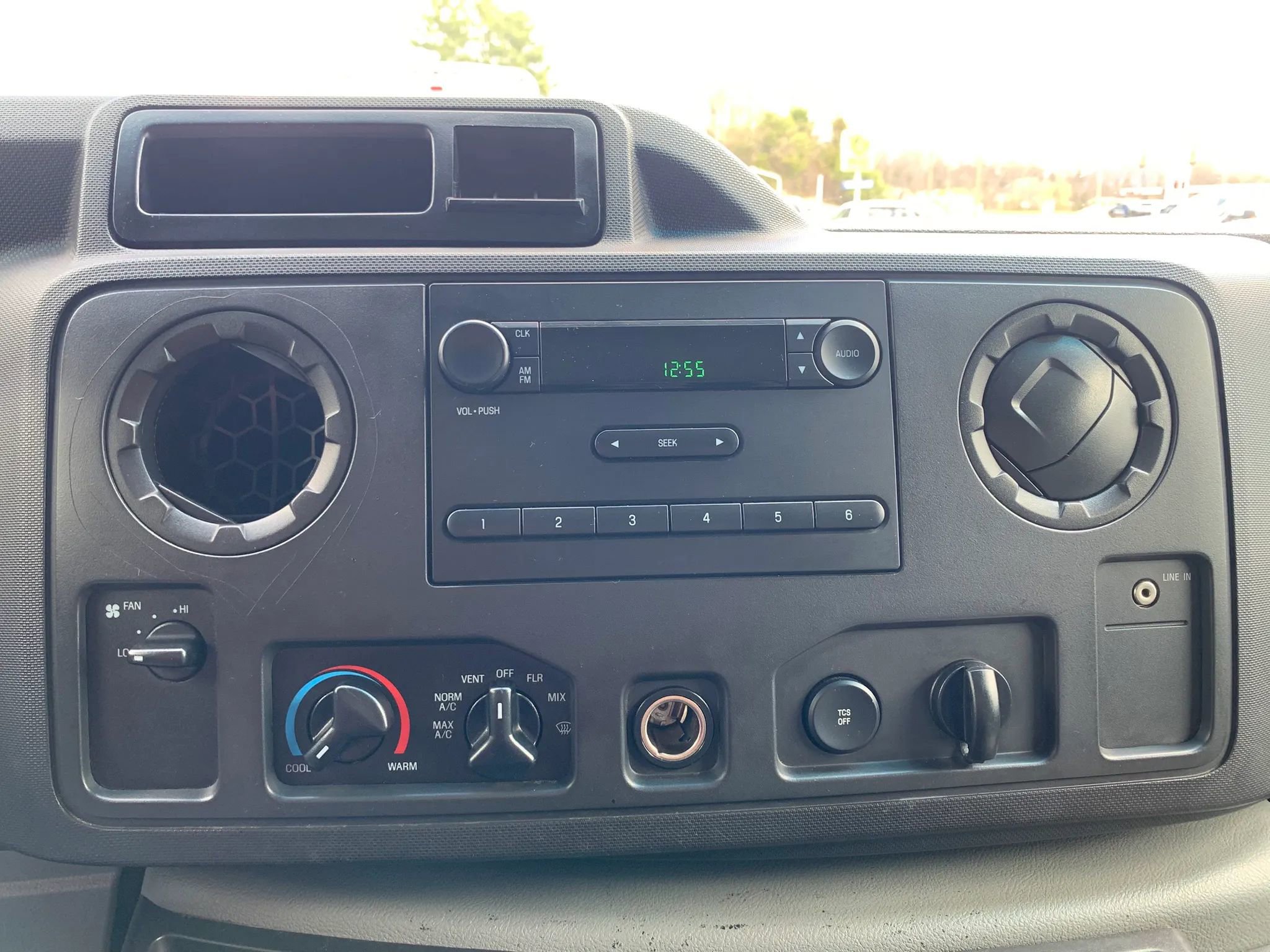 Used 2012 Ford E-150 and Econoline 150 image 14