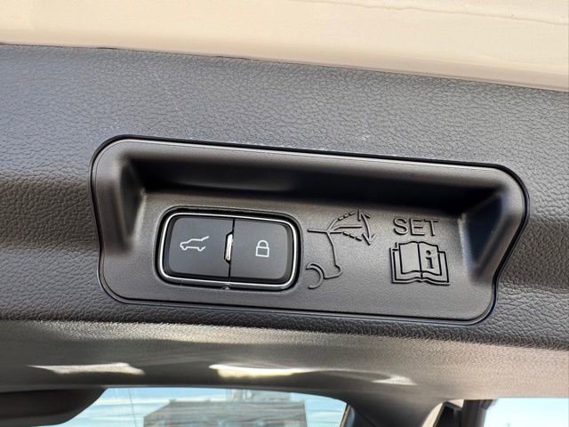 New 2026 Ford Explorer ST-Line image 32