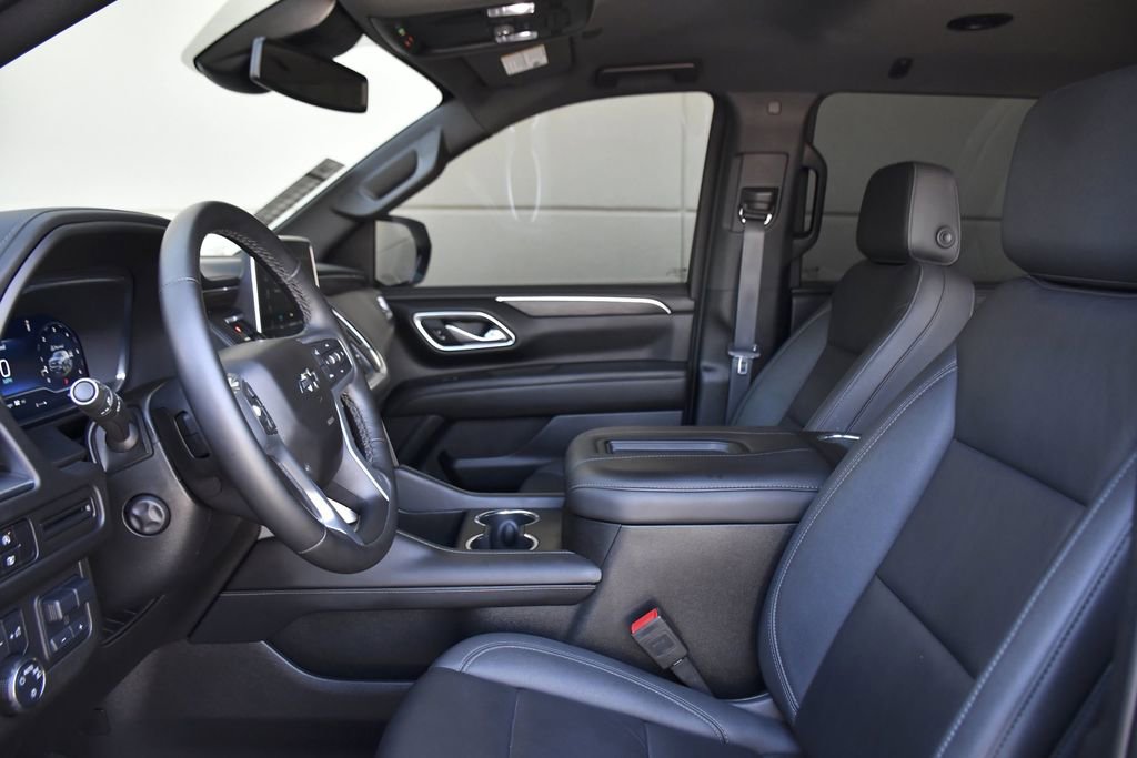 Used 2024 Chevrolet Suburban Z71 w/ Luxury Package image 21