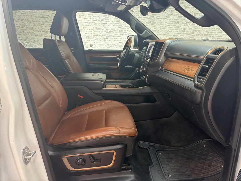 Used 2022 RAM 1500 Limited AWD/4WD image 11