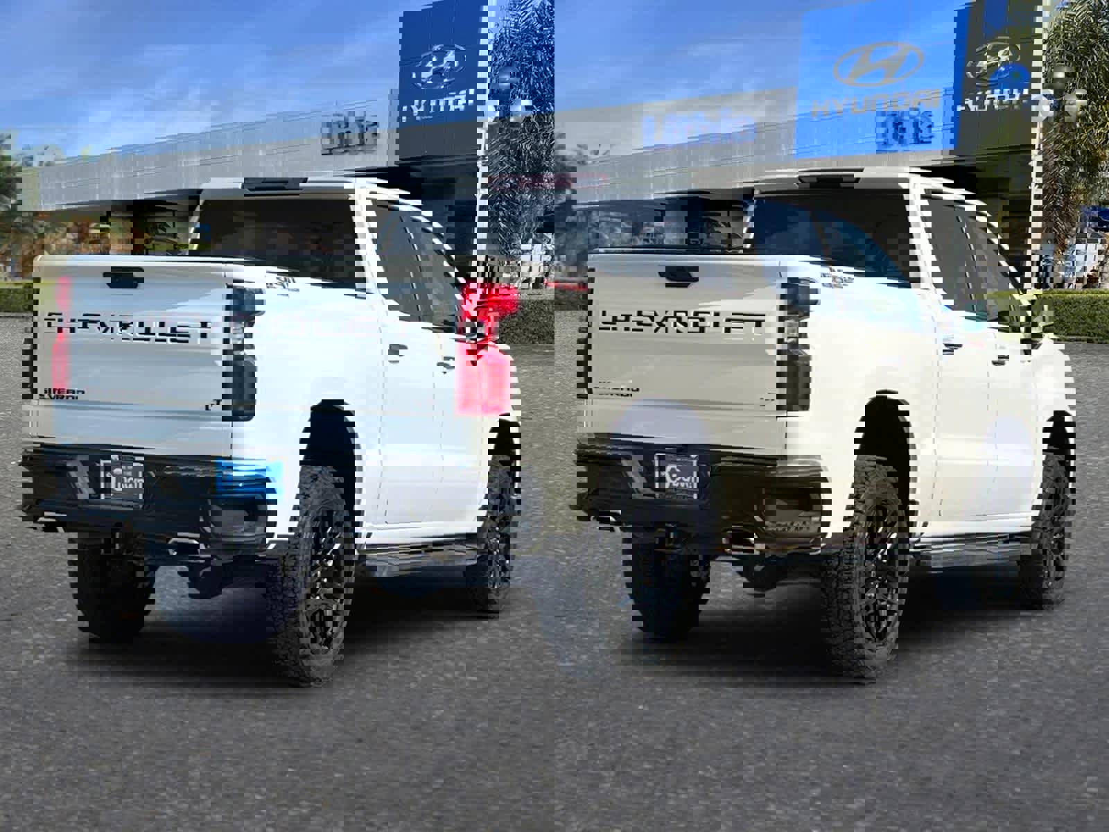 Used 2021 Chevrolet Silverado 1500 LT Trail Boss video 3