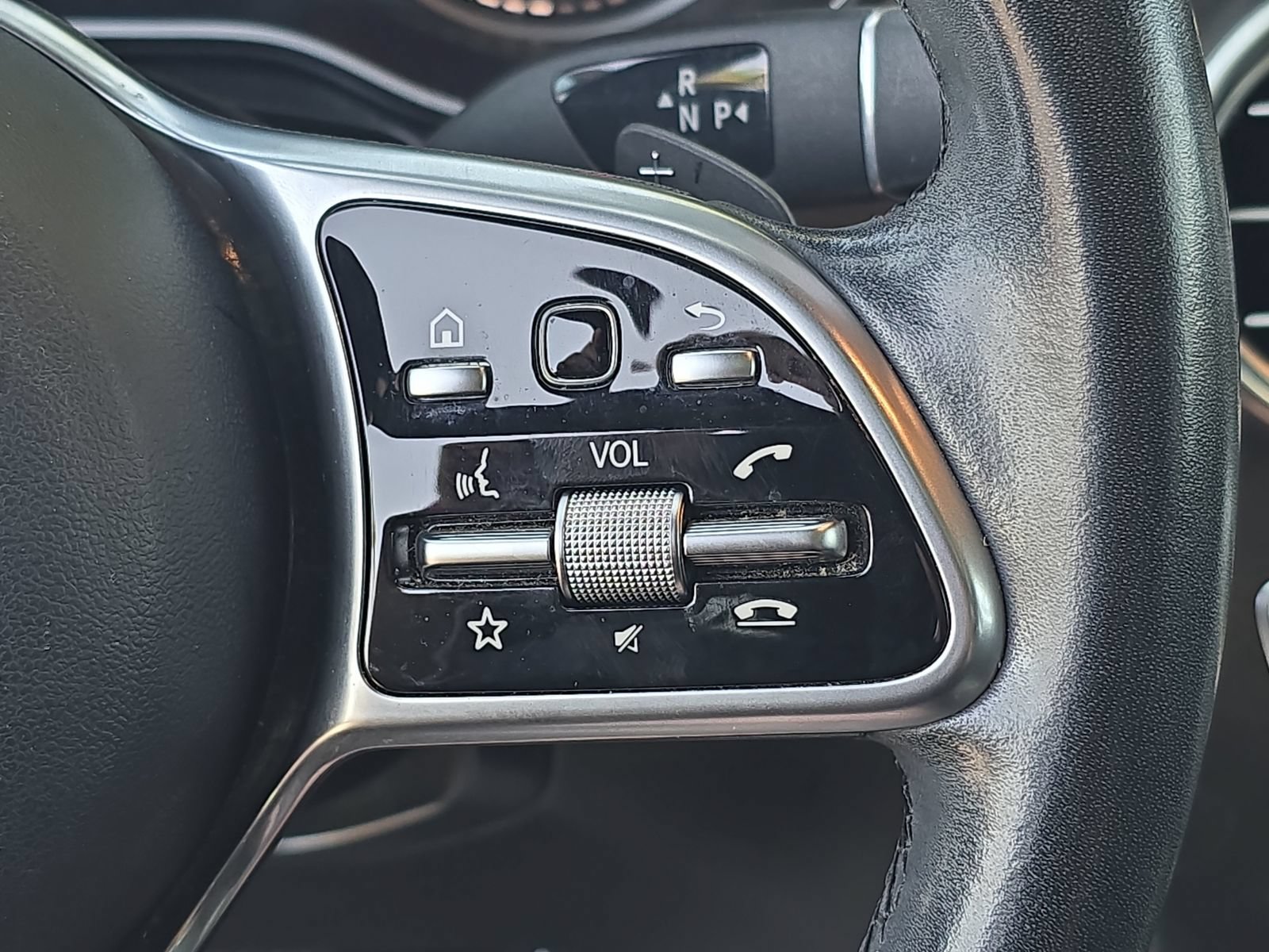 Used 2020 Mercedes-Benz GLC 300 image 24