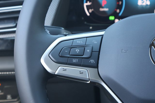 New 2026 Volkswagen Atlas Cross Sport SEL R-Line image 18