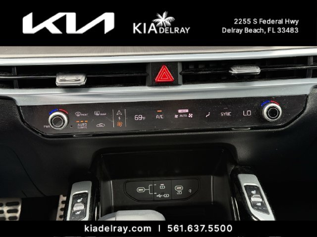 Certified 2024 Kia Sorento SX FWD image 24