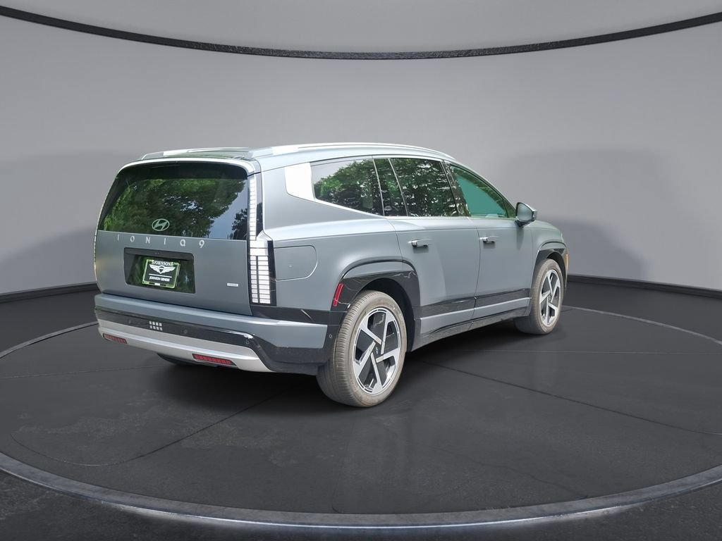 Used 2026 Hyundai Ioniq 9 Limited AWD/4WD image 25