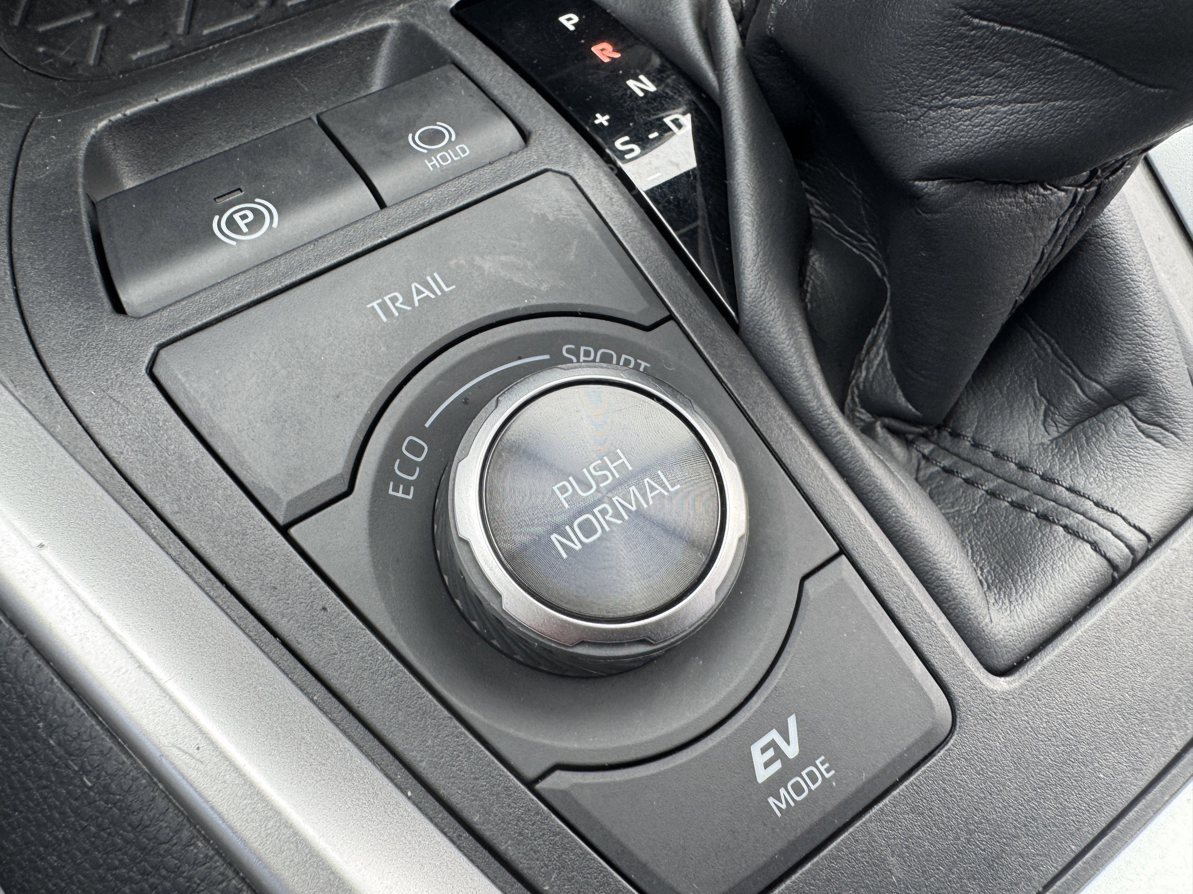 Certified 2025 Toyota RAV4 XSE w/ Weather Package image 28