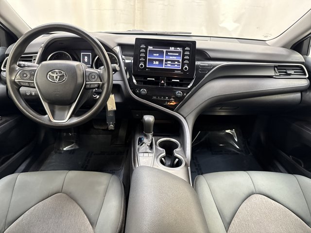Used 2022 Toyota Camry LE FWD image 15