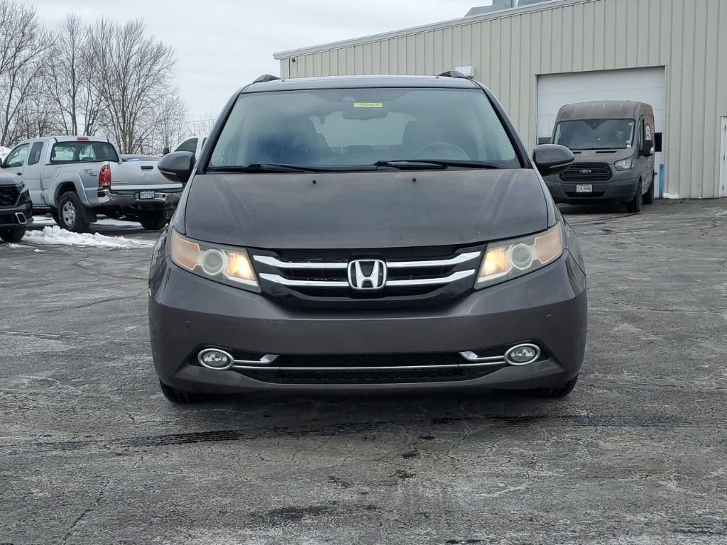 Used 2016 Honda Odyssey Touring Elite image 2