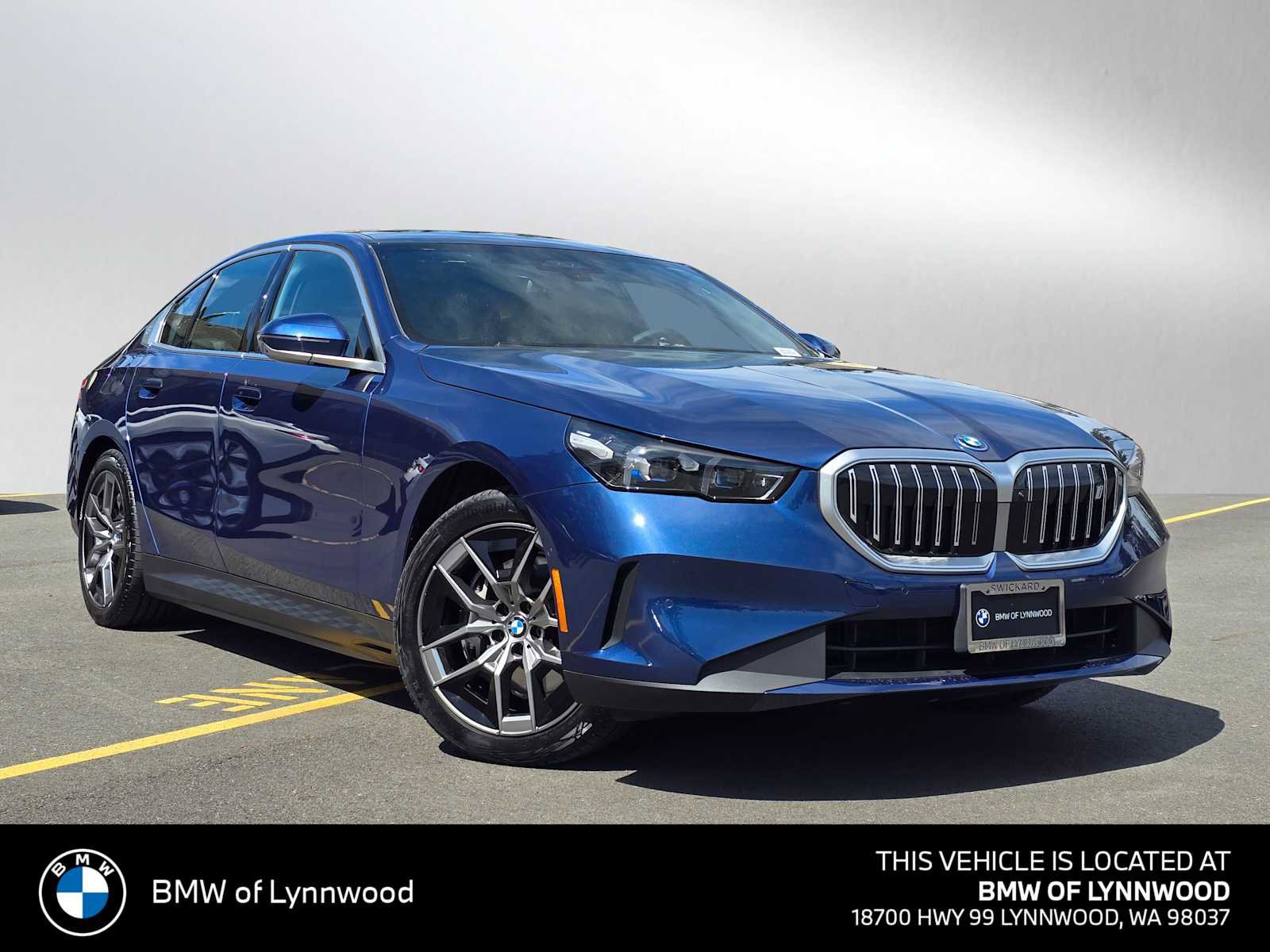 Used 2026 BMW i5 eDrive40 AWD/4WD image 1