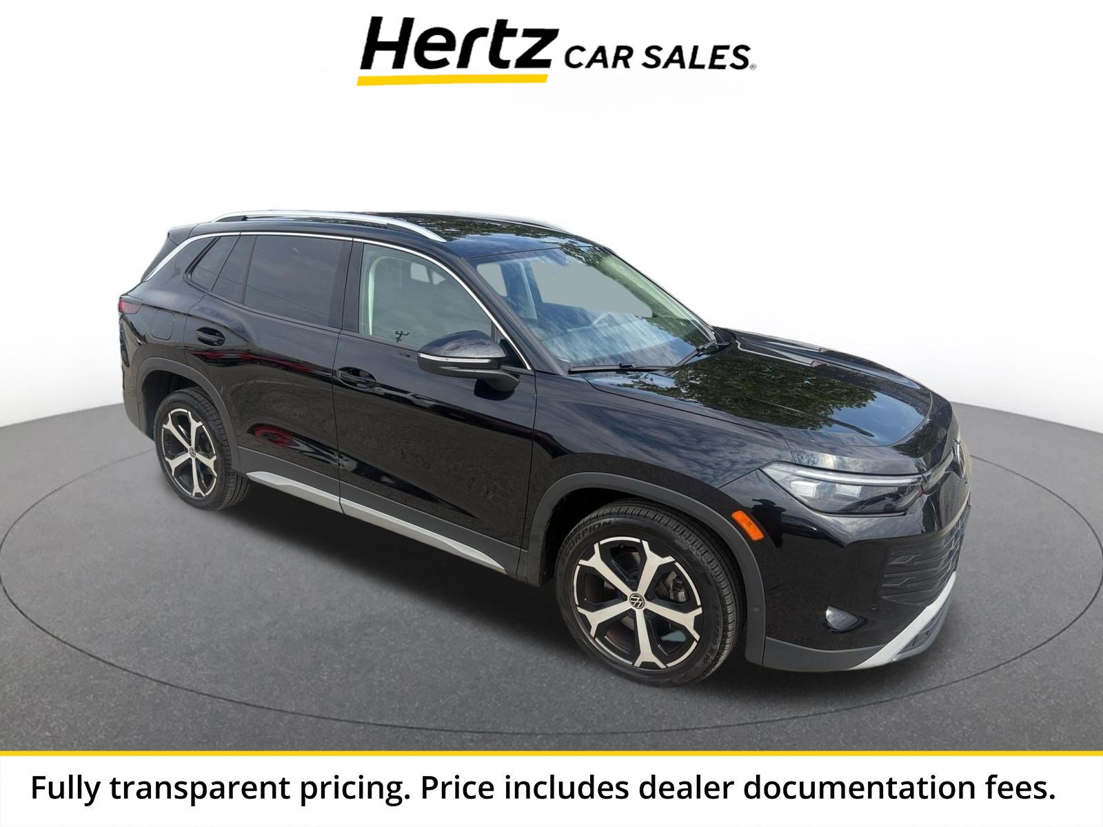 Used 2026 Volkswagen Tiguan SE AWD/4WD image 1
