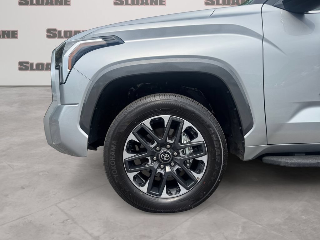 Used 2026 Toyota Tundra Limited AWD/4WD image 14
