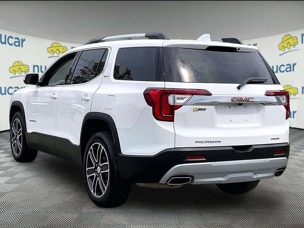Used 2023 GMC Acadia SLT w/ Technology Package AWD/4WD image 4