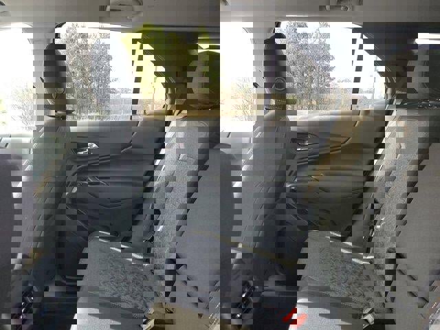 Used 2023 Chevrolet Equinox LT image 8