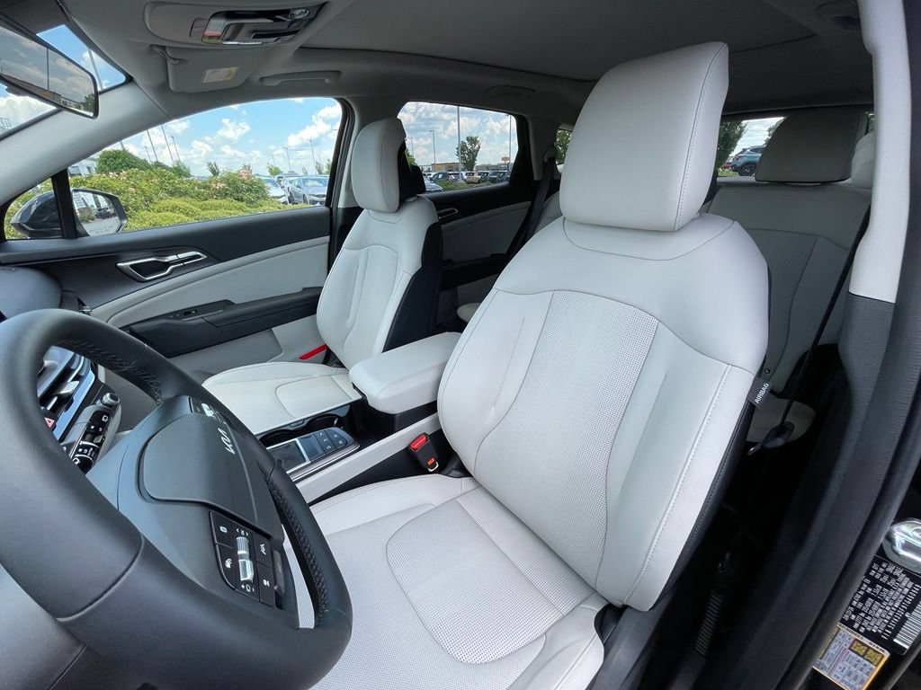 New 2026 Kia Sportage EX w/ EX Panorama Roof Package FWD image 22