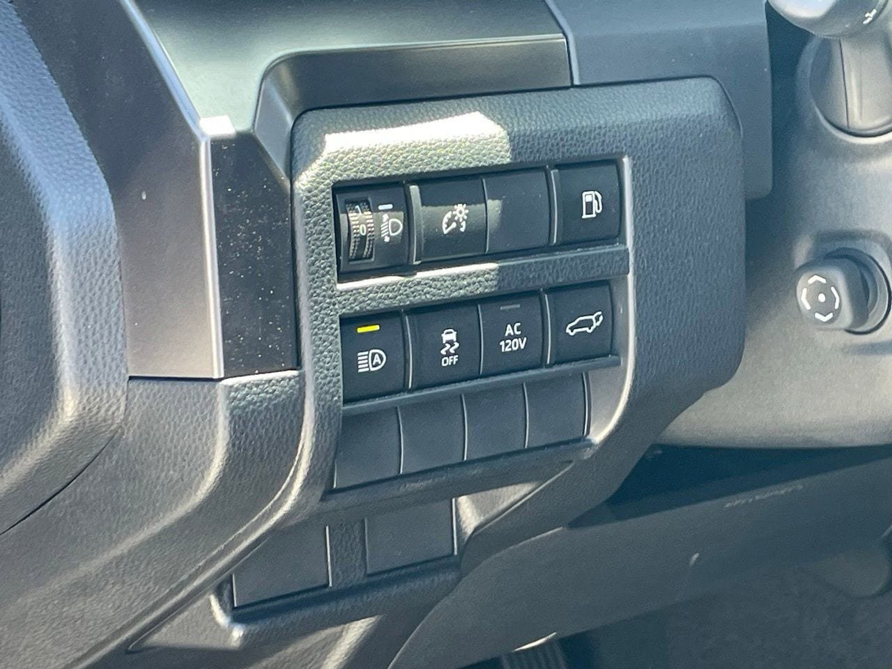 Used 2025 Toyota 4Runner TRD Off-Road Premium AWD/4WD image 8
