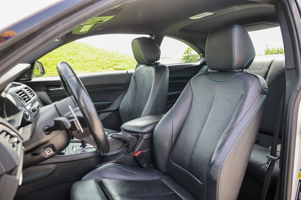 Used 2017 BMW M2 RWD image 4