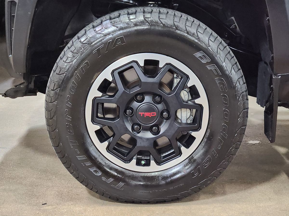Used 2024 Toyota Tacoma TRD Off-Road AWD/4WD image 28