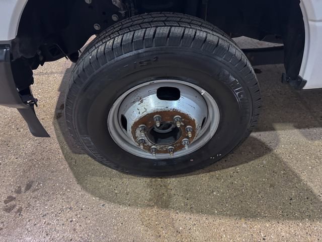 Used 2022 Ford F350 XL w/ Power Equipment Group image 25