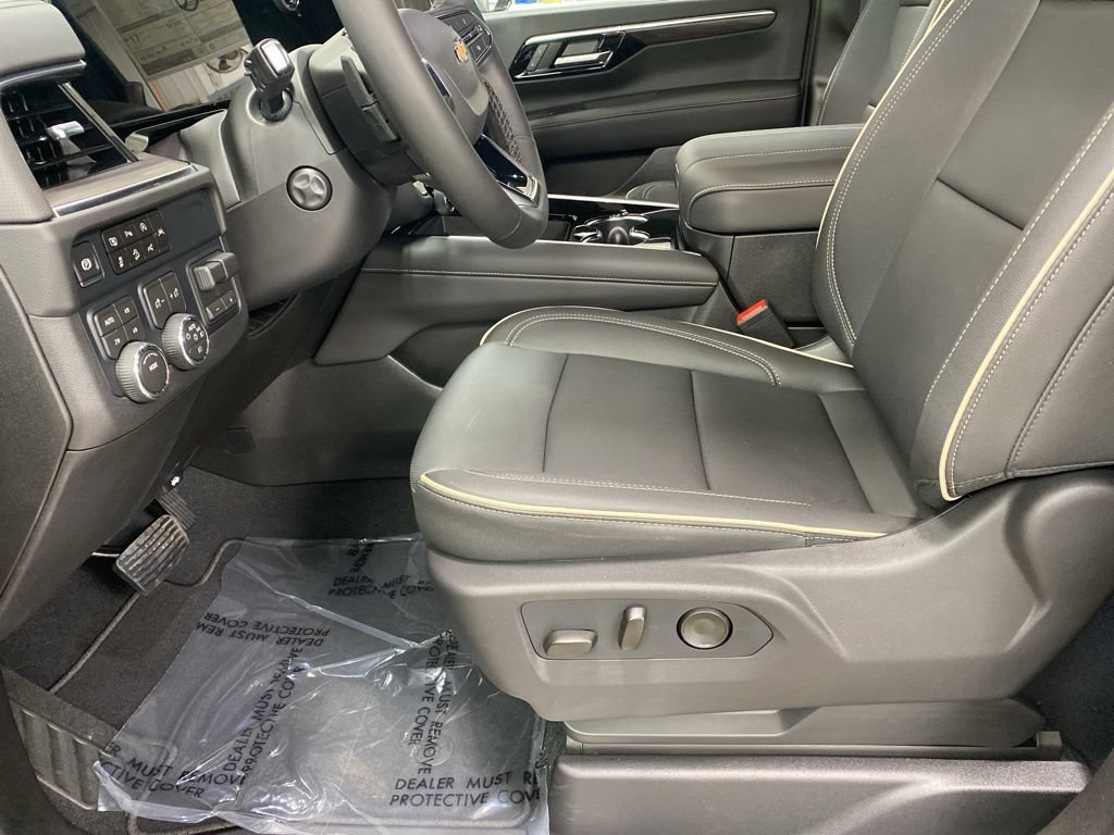New 2026 Chevrolet Tahoe Premier w/ Sun And Tow Package AWD/4WD image 22