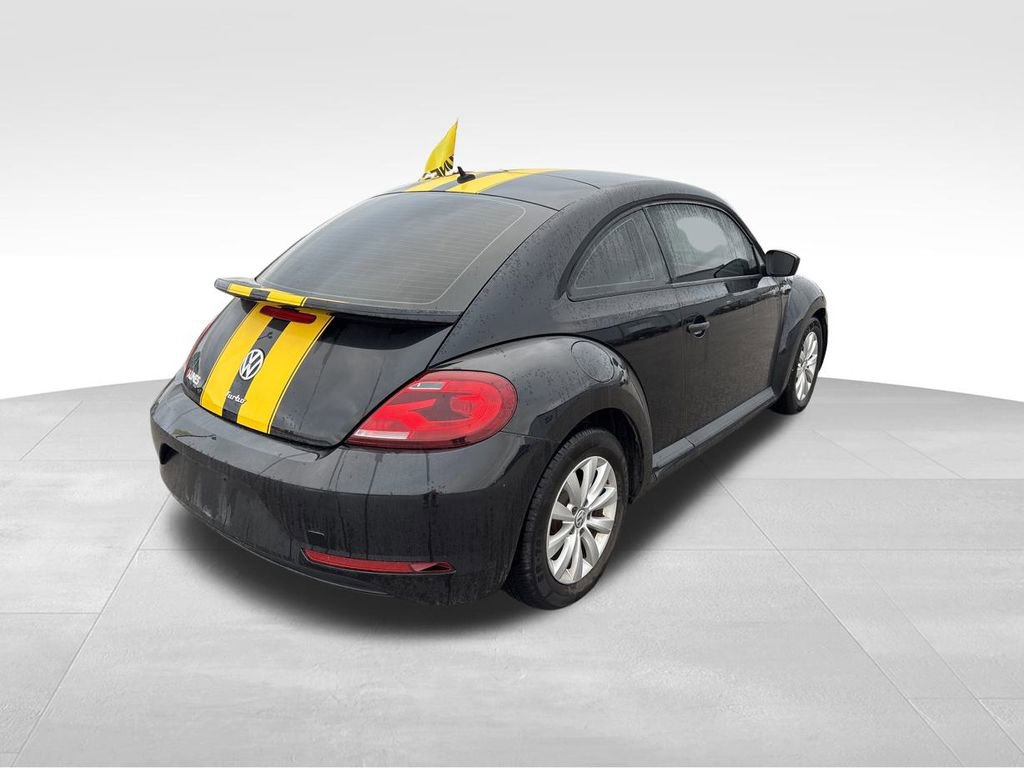 Used 2018 Volkswagen Beetle 2.0T S image 11