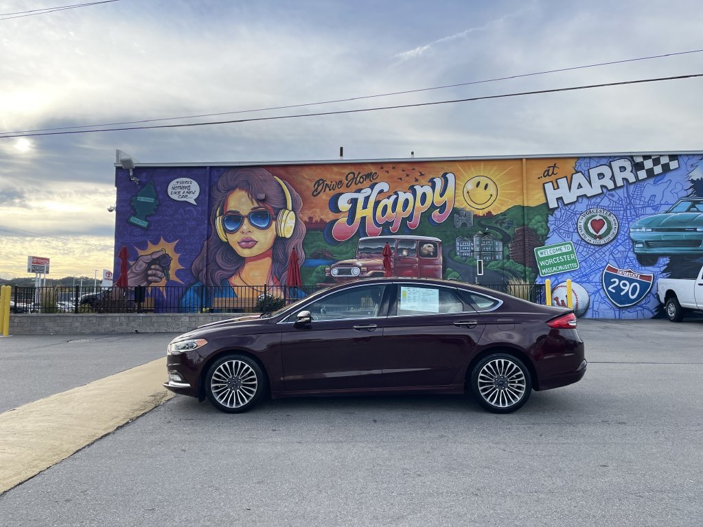 Used 2017 Ford Fusion SE w/ Fusion SE Technology Package FWD image 2