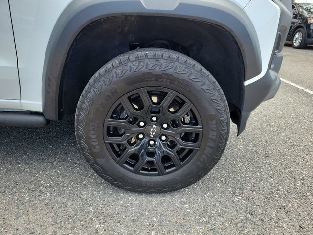 Used 2023 Chevrolet Colorado Trail Boss AWD/4WD image 7