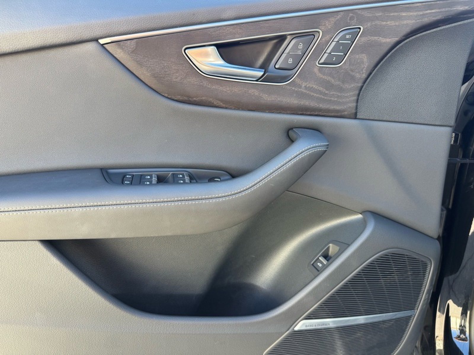 Used 2023 Audi Q8 Premium Plus w/ Premium Plus Package image 14