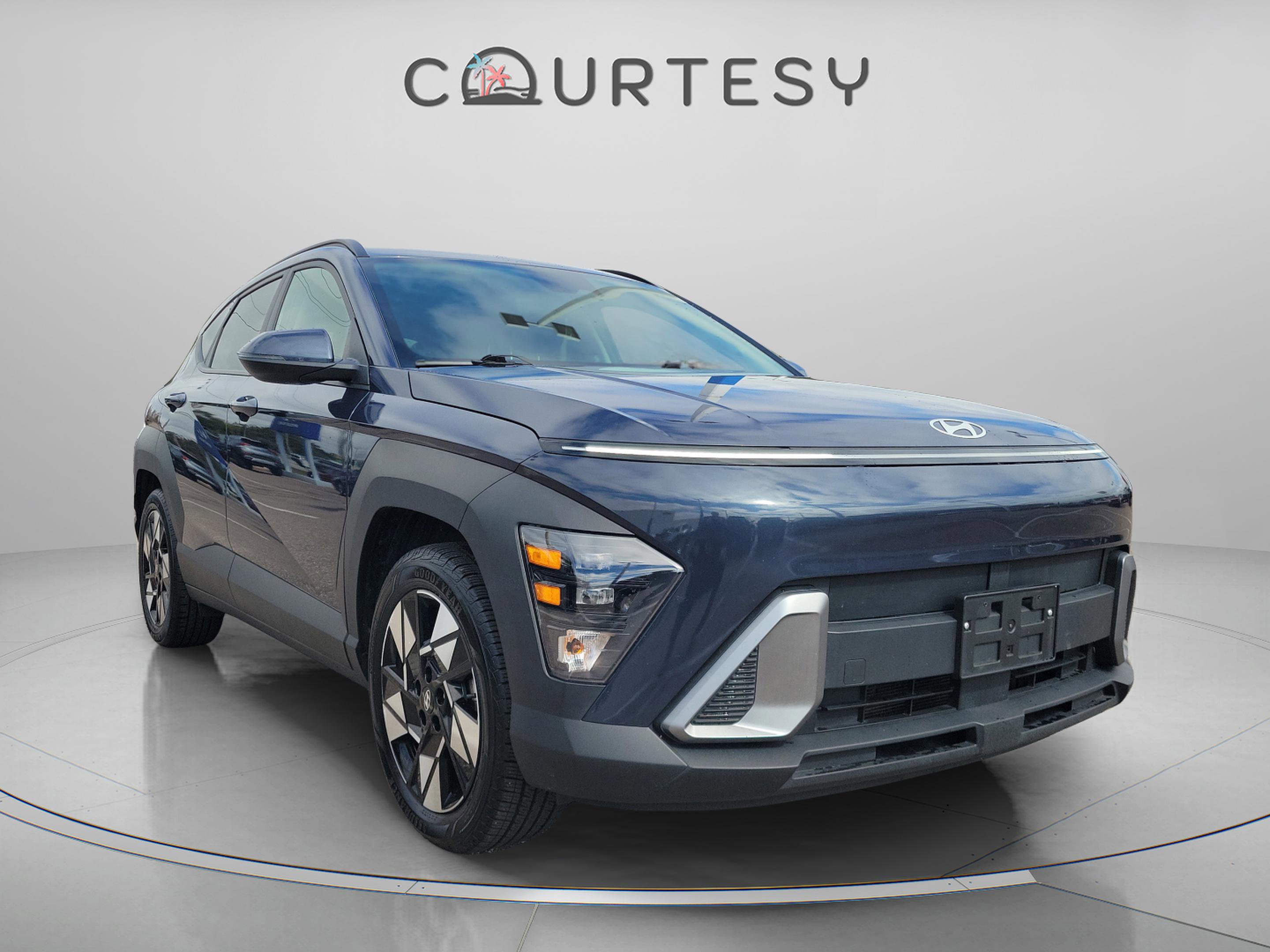 Used 2024 Hyundai Kona SEL image 4