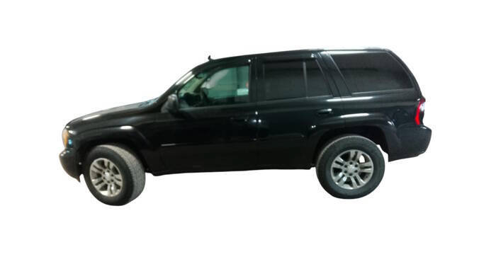 Used 2008 Chevrolet TrailBlazer LT w/ Sun And Sound Package AWD/4WD image 2