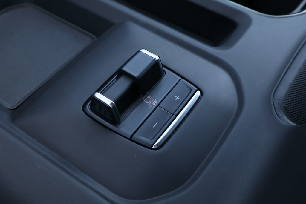 Certified 2024 GMC Sierra 2500 AT4X w/ AT4X AEV Edition image 19