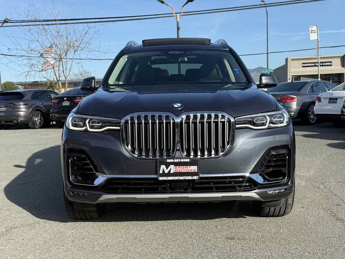 Used 2019 BMW X7 xDrive50i w/ Premium Package image 2