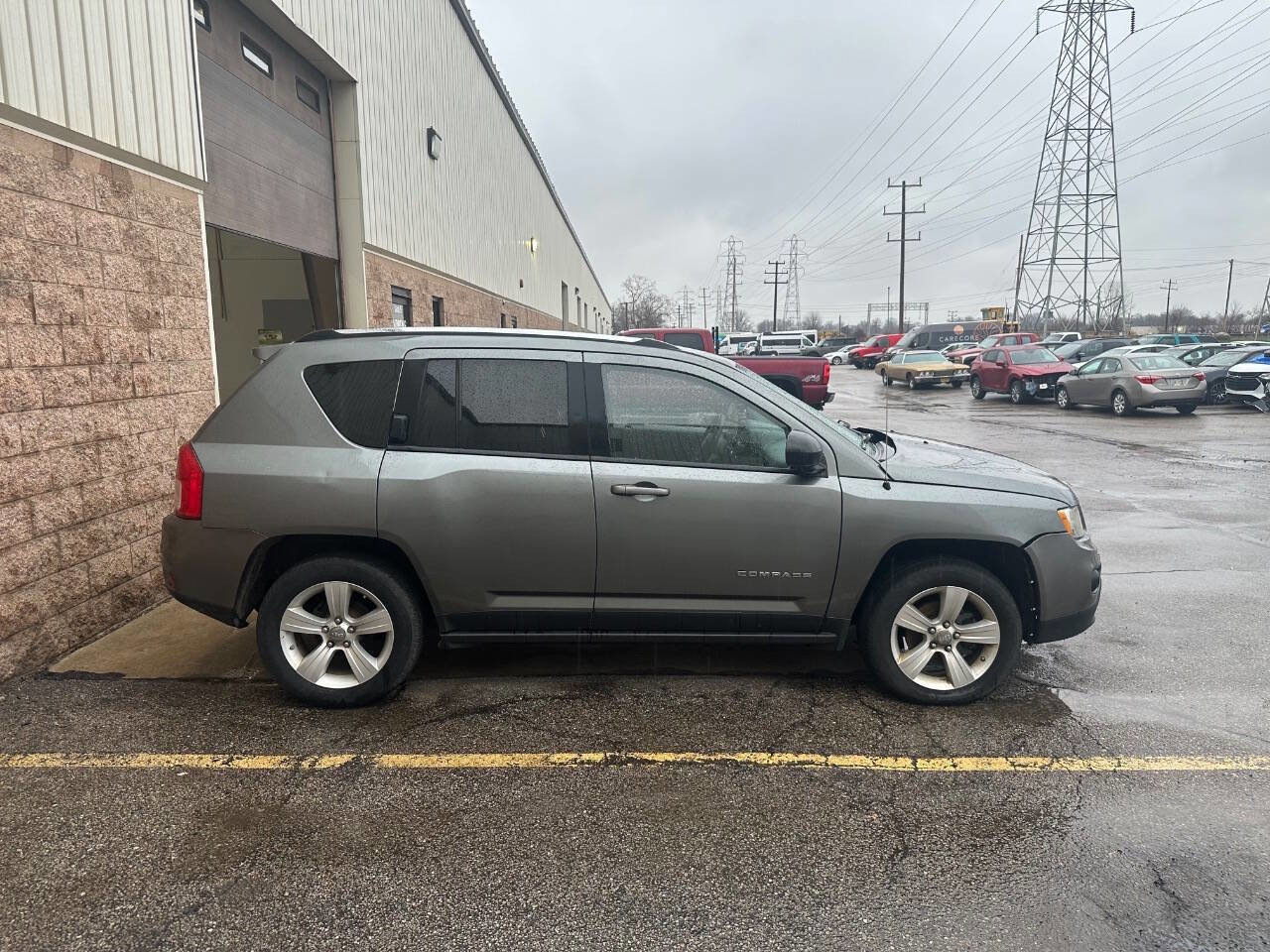 Used 2012 Jeep Compass Sport image 4