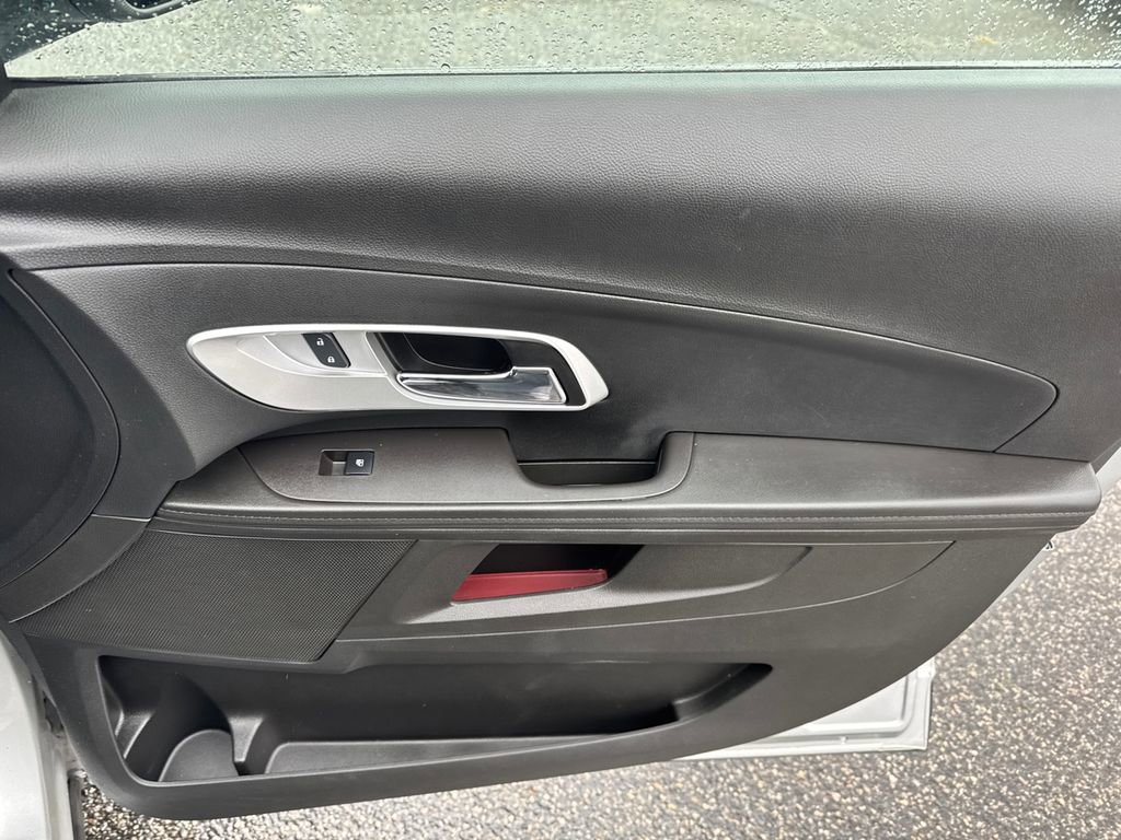 Used 2015 Chevrolet Equinox LS image 14