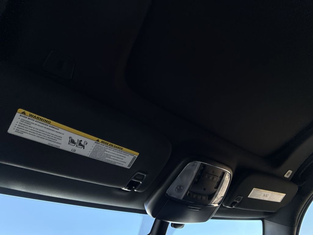 Used 2022 Jeep Grand Cherokee Limited image 25