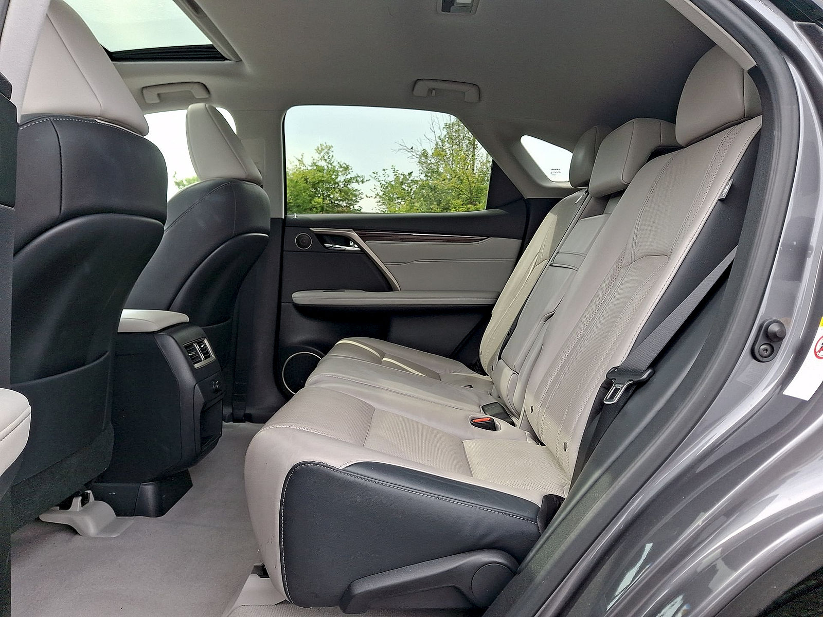 Used 2017 Lexus RX 350 FWD w/ Premium Package image 20
