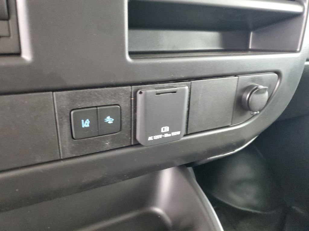 New 2026 Chevrolet Express 2500 w/ Driver Convenience Package image 17