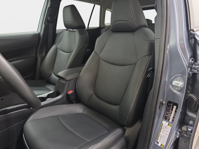 Certified 2026 Toyota Corolla Cross XLE AWD/4WD image 14