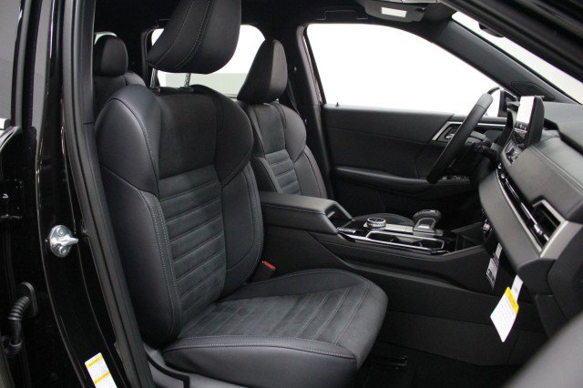 New 2026 Mitsubishi Outlander LE FWD image 19