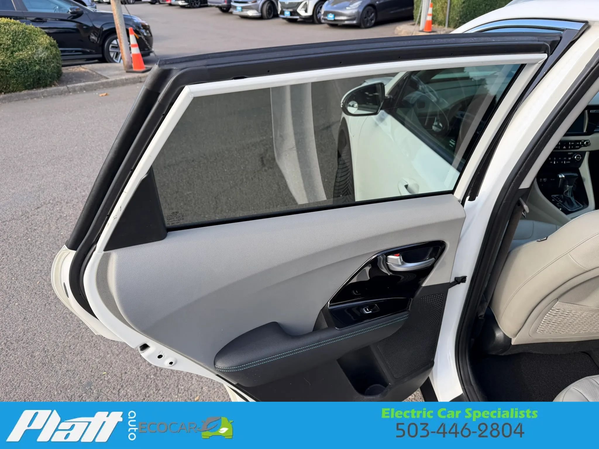 Used 2019 Kia Niro EX Premium FWD image 37